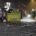 Mumbai Rain News - बारिश ने तोड़े 107 साल के रिकॉर्ड: जनजीवन अस्त-व्यस्त, IMD का अलर्ट जारी